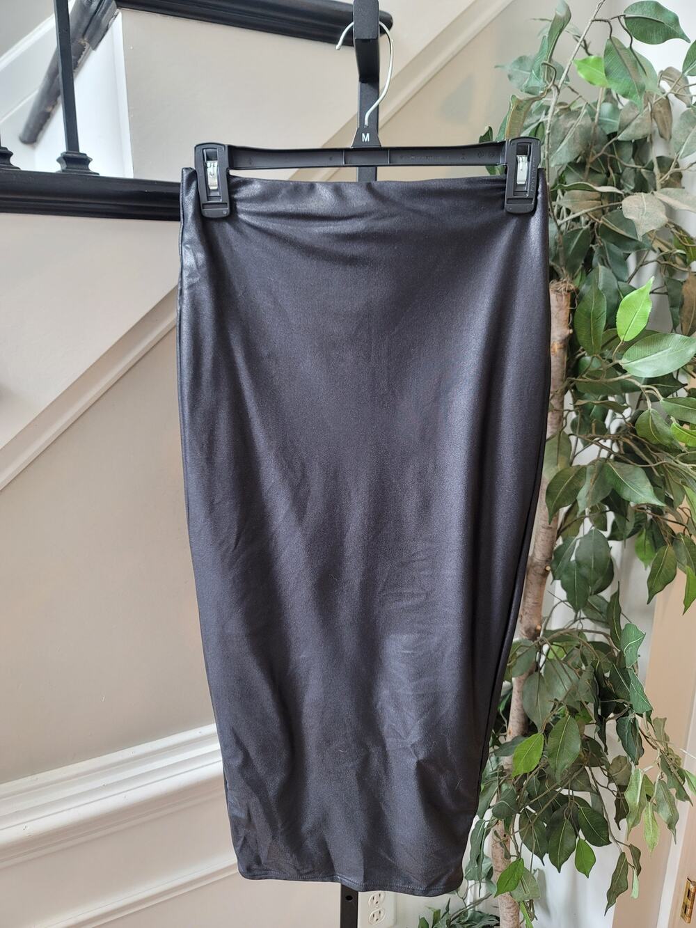Naked Wardrobe Pencil Skirt Women's Medium Black Fully Lined Back Slit Stretch